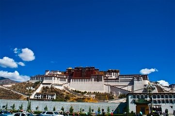 西藏去年收获355个“蓝天” 优良率达97.4%