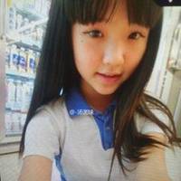 深圳校服女生背影