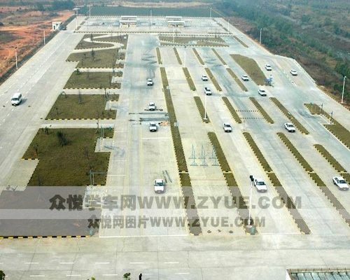 绅宝驾校白沙洲考场科目三考场图_南昌白云驾校科目一考场位置_驾校科目二考场设备厂家