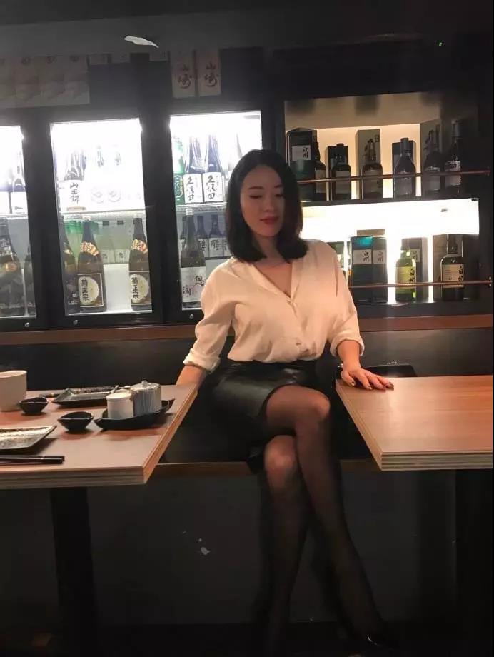 【搞笑GIF】男友说他的纹身是纪念去世的狗,我该信吗?的图片 第50张 搞笑GIF搞笑gif的图片 第50张