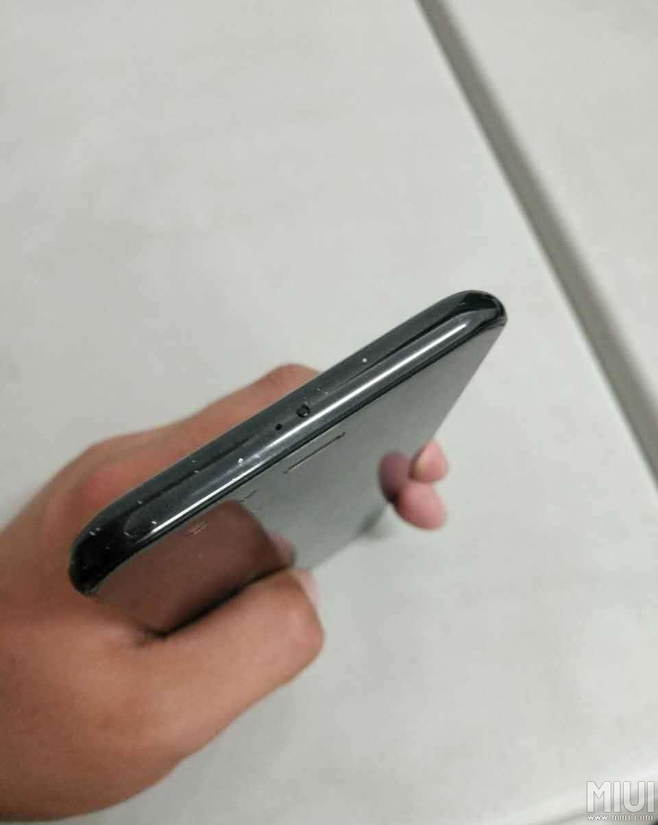 小米6边框会掉漆吗_小米6边框掉漆怎么办_小米6黑色边框掉漆