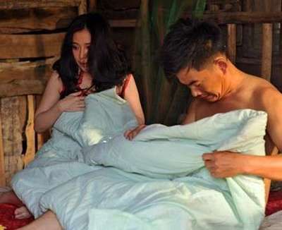 第一次疼163俄国美女与捷克女人新中国奔跑男人图片