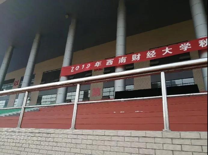 【搞笑GIF】男友说他的纹身是纪念去世的狗,我该信吗?的图片 第4张 搞笑GIF搞笑gif的图片 第4张