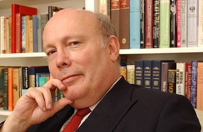 beys creator Julian Fellowes the biggest snob beys creator Julian Fellowes the biggest snob