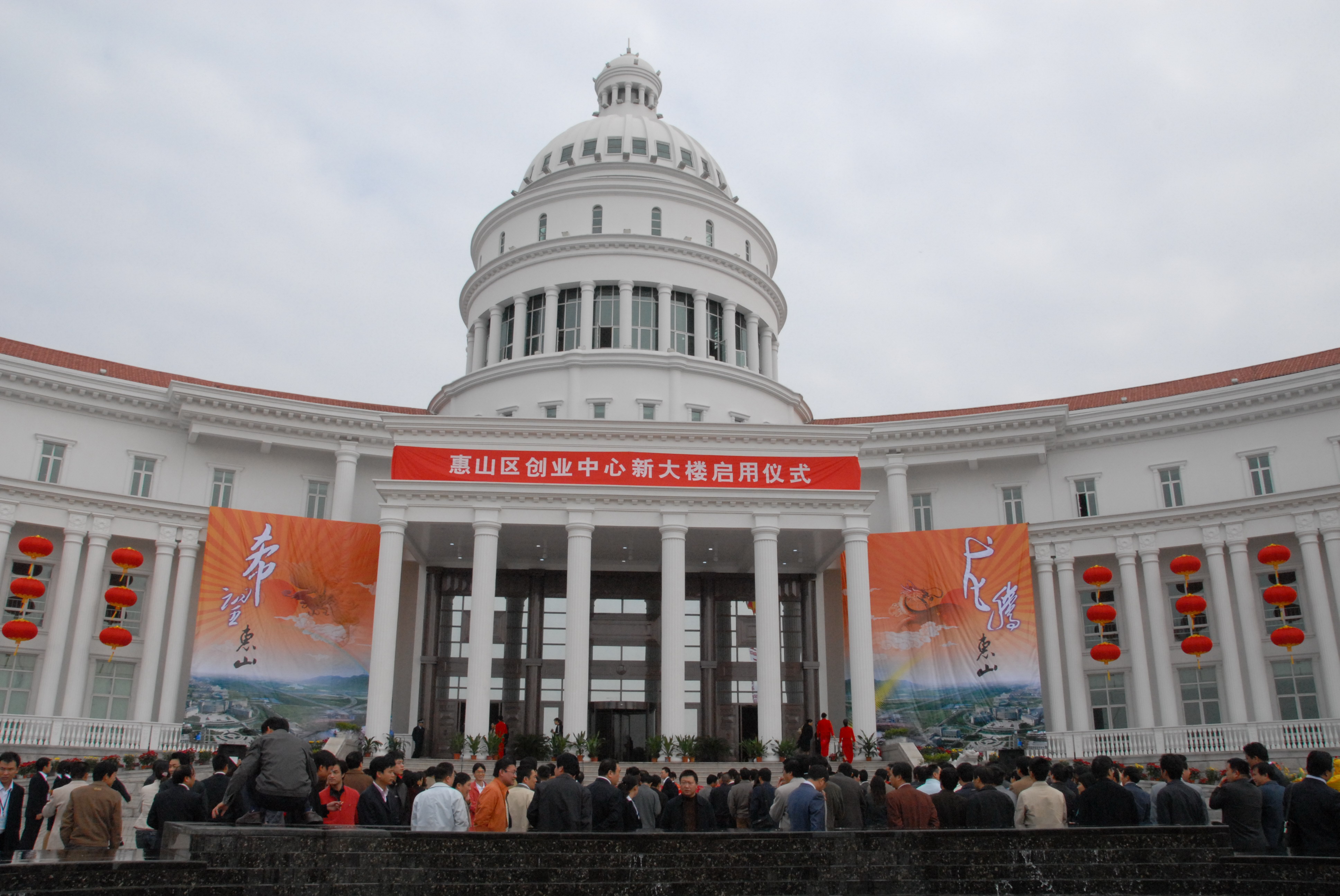 信息中心 无锡市惠山区有正宗的钢琴学校吗?